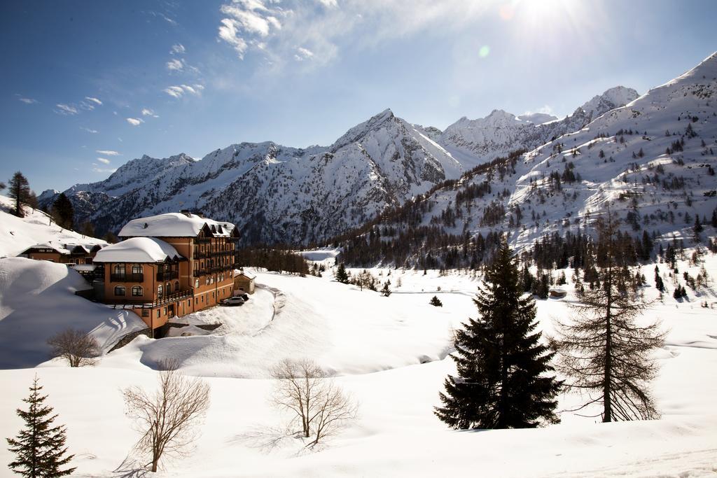Locanda Locatori Tonalepass Exterior foto